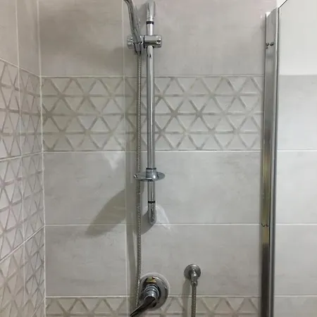 Appartamento 4 *